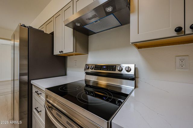 10821 W THUNDERBIRD Boulevard, Sun City, AZ 85351