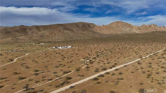 712 Oldenburg, Apple Valley, CA 92307