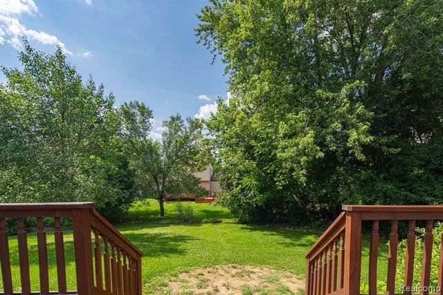 1642 Dancer Drive, Rochester Hills, MI 48307