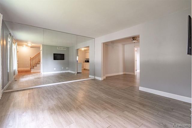 1642 Dancer Drive, Rochester Hills, MI 48307