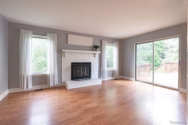 1642 Dancer Drive, Rochester Hills, MI 48307