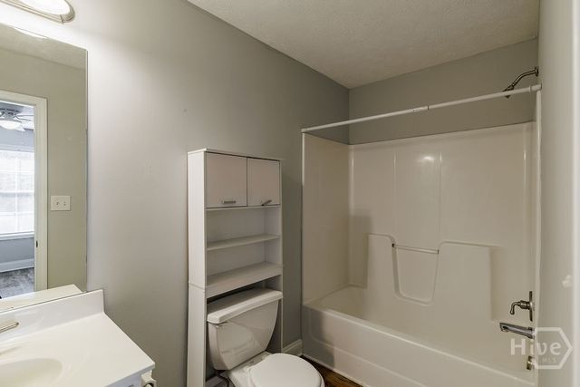 105 Westchester Drive E5, Athens, GA 30606