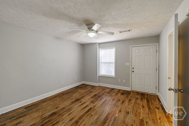 105 Westchester Drive E5, Athens, GA 30606