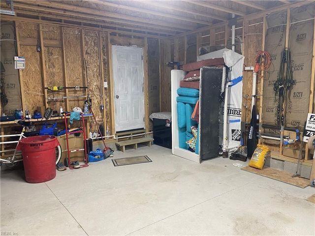 4416 Reynolds DR, Virginia Beach, VA 23455