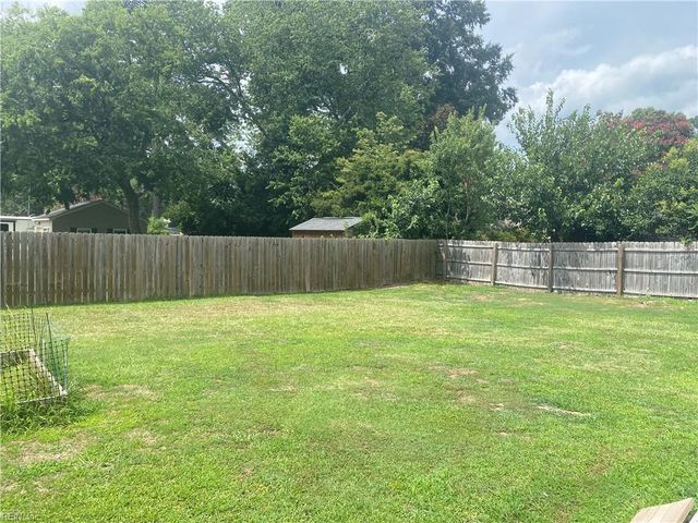 4416 Reynolds DR, Virginia Beach, VA 23455