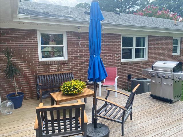 4416 Reynolds DR, Virginia Beach, VA 23455