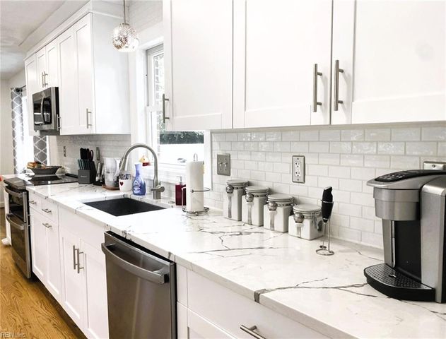 4416 Reynolds DR, Virginia Beach, VA 23455
