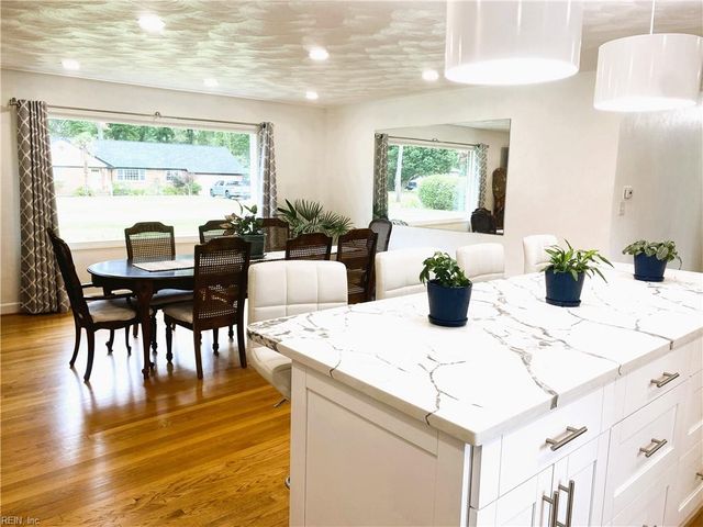 4416 Reynolds DR, Virginia Beach, VA 23455