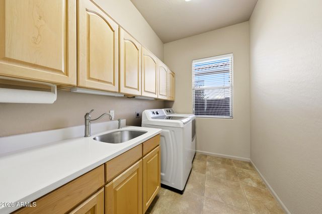 8231 E MOUNTAIN SPRING Road, Scottsdale, AZ 85255