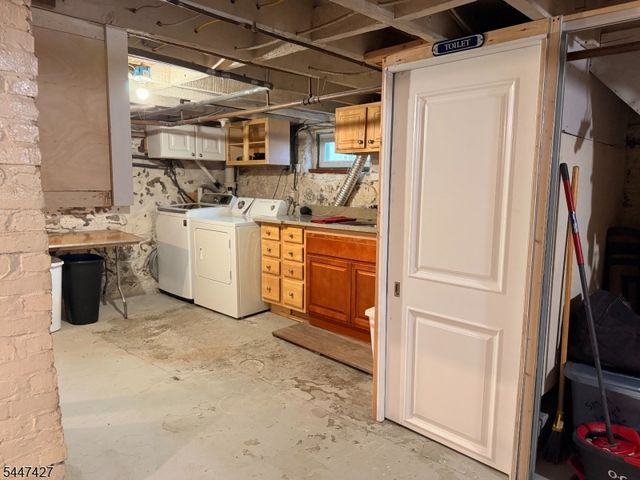 41 Hillside Ave, Dover Town, NJ 07801