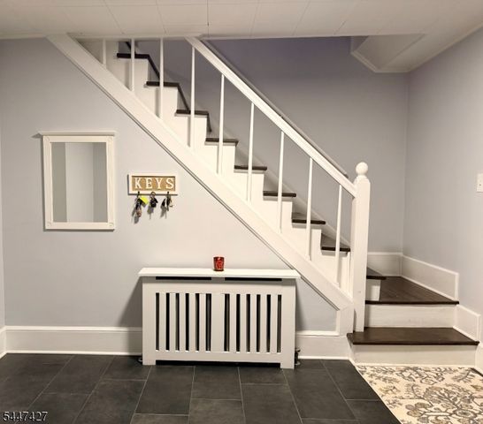 41 Hillside Ave, Dover Town, NJ 07801