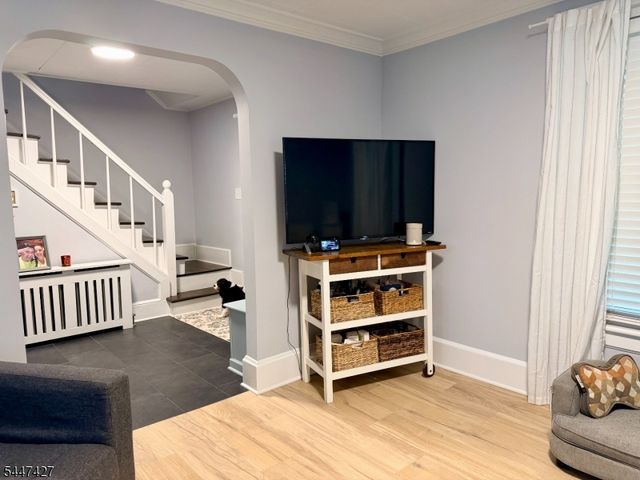 41 Hillside Ave, Dover Town, NJ 07801