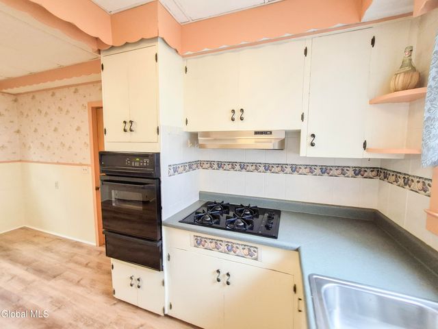 130 Spring Street, Gloversville, NY 12078