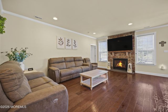 51 Mason Drive, Jackson, NJ 08527