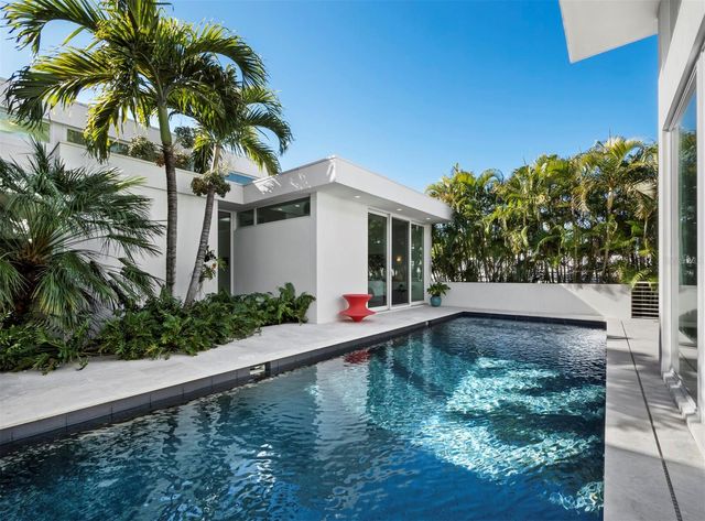 1235 CENTER PLACE, Sarasota, FL 34236