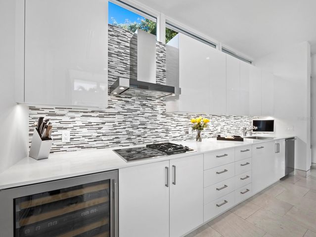 1235 CENTER PLACE, Sarasota, FL 34236