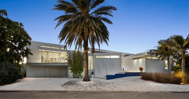 1235 CENTER PLACE, Sarasota, FL 34236