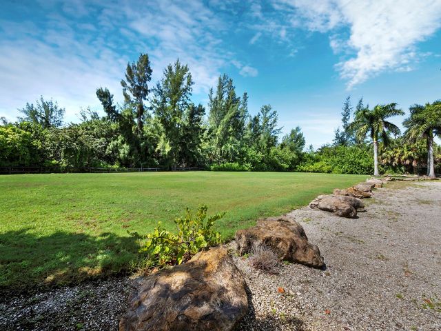 1235 CENTER PLACE, Sarasota, FL 34236