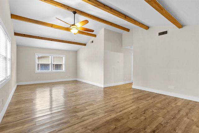 156 W Castleshoals DR, Granite Shoals, TX 78654