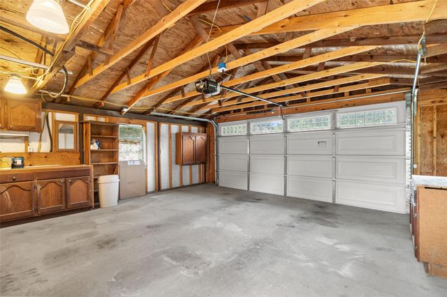 156 W Castleshoals DR, Granite Shoals, TX 78654