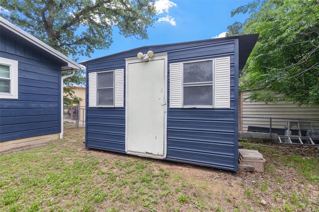 156 W Castleshoals DR, Granite Shoals, TX 78654