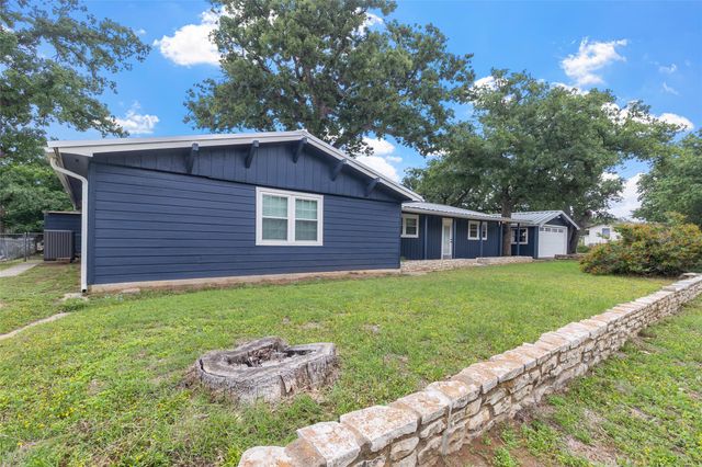 156 W Castleshoals DR, Granite Shoals, TX 78654