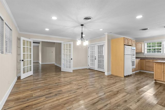 156 W Castleshoals DR, Granite Shoals, TX 78654