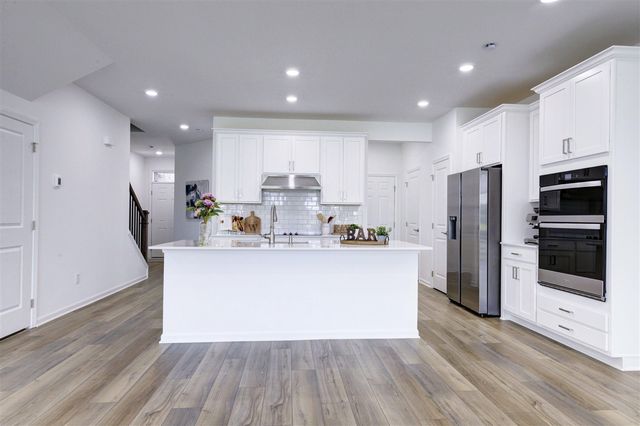 5606 Corgi Drive, Ann Arbor, MI 48108