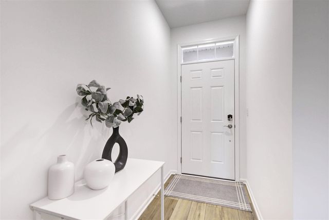 5606 Corgi Drive, Ann Arbor, MI 48108