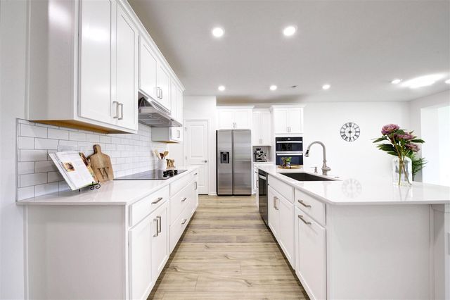 5606 Corgi Drive, Ann Arbor, MI 48108