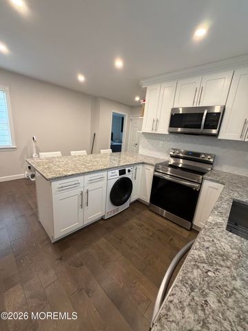 185 Elmwood Road, Oakhurst, NJ 07755