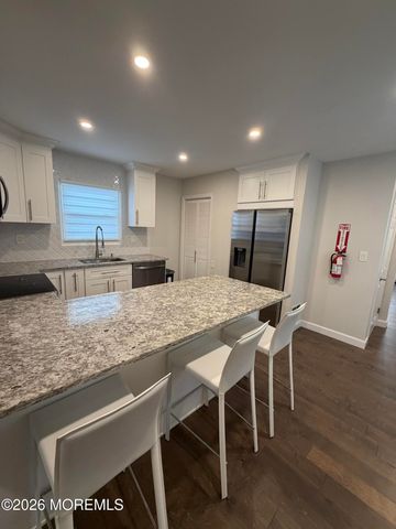 185 Elmwood Road, Oakhurst, NJ 07755