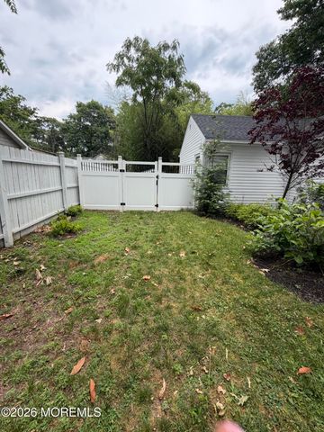 185 Elmwood Road, Oakhurst, NJ 07755