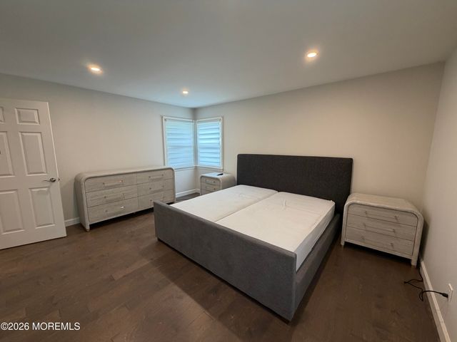 185 Elmwood Road, Oakhurst, NJ 07755