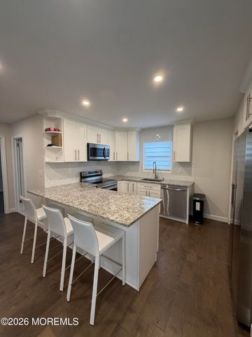 185 Elmwood Road, Oakhurst, NJ 07755