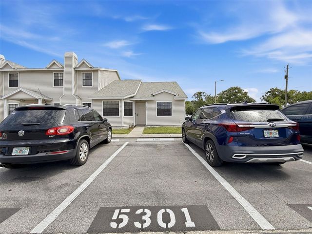 5301 LADYWELL CT, Tampa, FL 33624