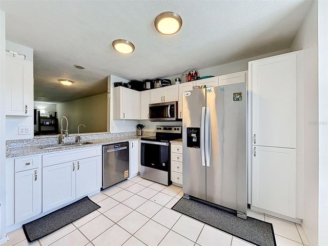 5301 LADYWELL CT, Tampa, FL 33624