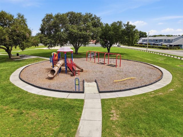 5301 LADYWELL CT, Tampa, FL 33624