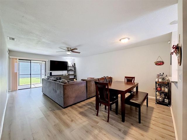 5301 LADYWELL CT, Tampa, FL 33624