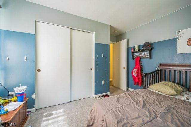 24 River View Dr, Hardwick Twp., NJ 07825