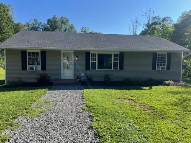 24 River View Dr, Hardwick Twp., NJ 07825