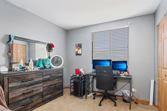 1010 Symphony Drive, Aurora, IL 60504