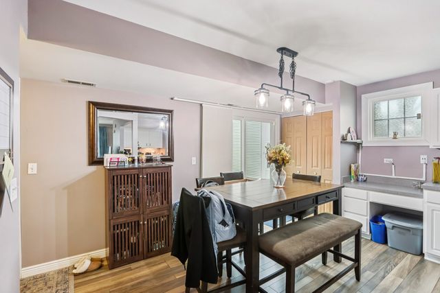 1010 Symphony Drive, Aurora, IL 60504