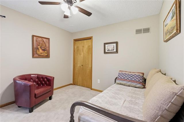 1117 Williamsburg Court, Lawrence, KS 66049
