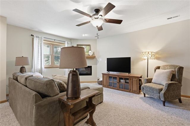 1117 Williamsburg Court, Lawrence, KS 66049