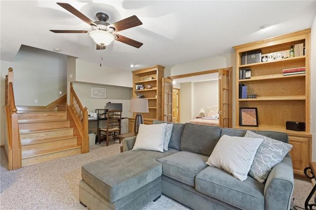 1117 Williamsburg Court, Lawrence, KS 66049