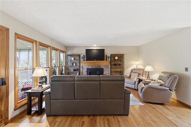 1117 Williamsburg Court, Lawrence, KS 66049