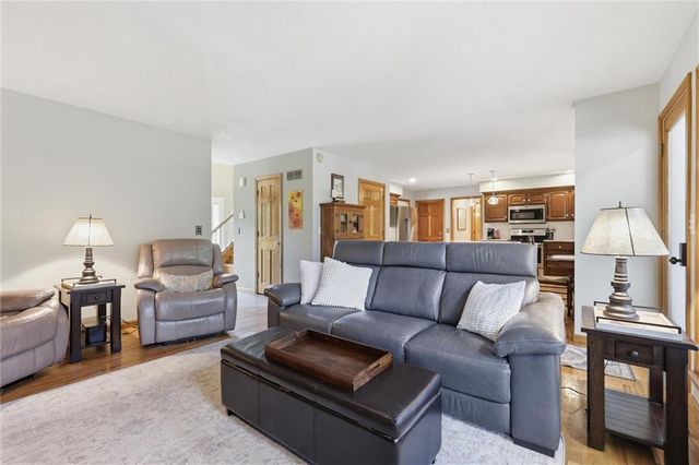1117 Williamsburg Court, Lawrence, KS 66049