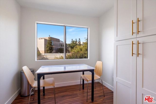 11848 Moorpark Street A, Studio City (los Angeles), CA 91604