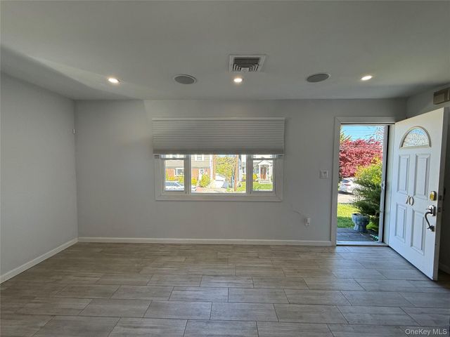 70 Roundhill Drive, Yonkers, NY 10710